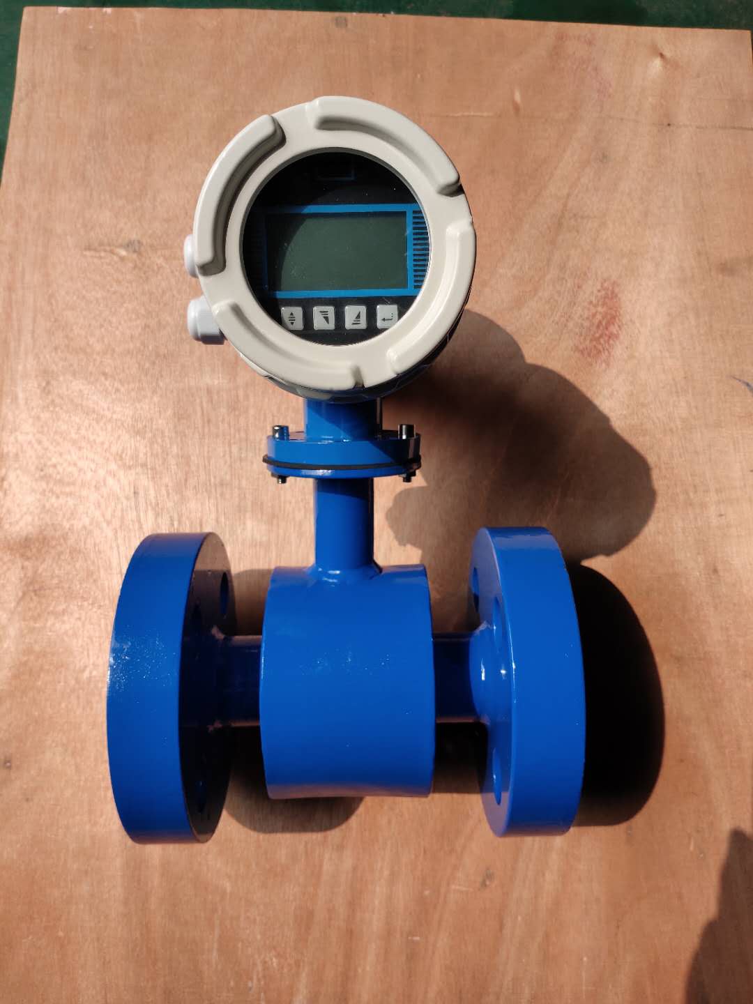 一體式電磁流量計(jì)具有什么特點(diǎn)？如何進(jìn)行定制